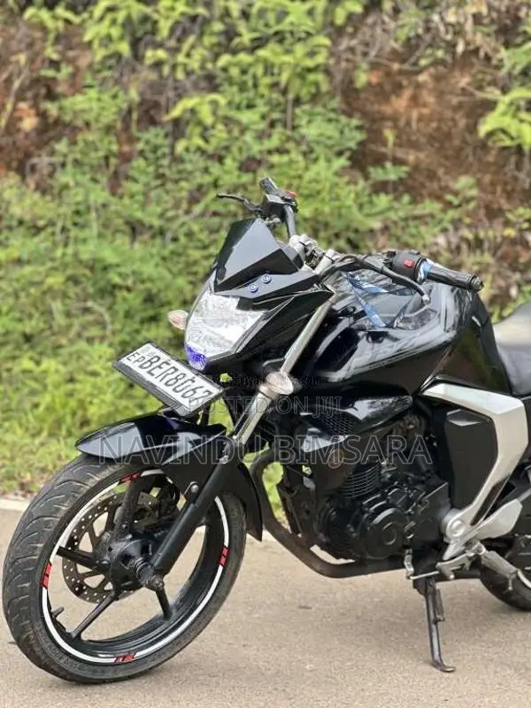 Yamaha FZ Version 2.0 2019 Motorbike (Used)
