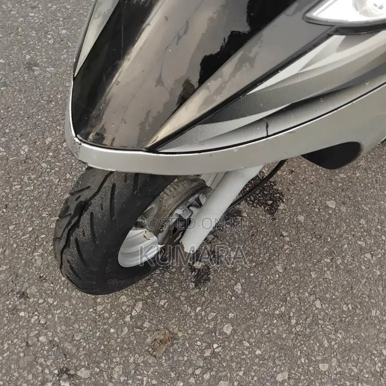 TVS Scooty Streak 2011 Motorbike (Used)