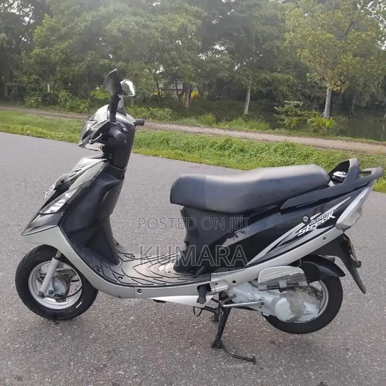 TVS Scooty Streak 2011 Motorbike (Used)