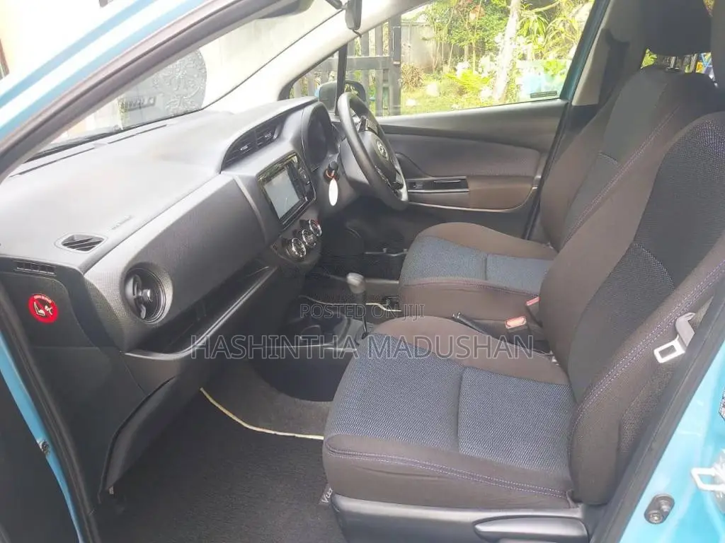 Toyota Vitz 2016 Car (Used)