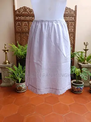 පහසුවෙන් අදින්න, උසස්ම නිමාවෙන් යූතු, කල් පවතින (Underskirt)