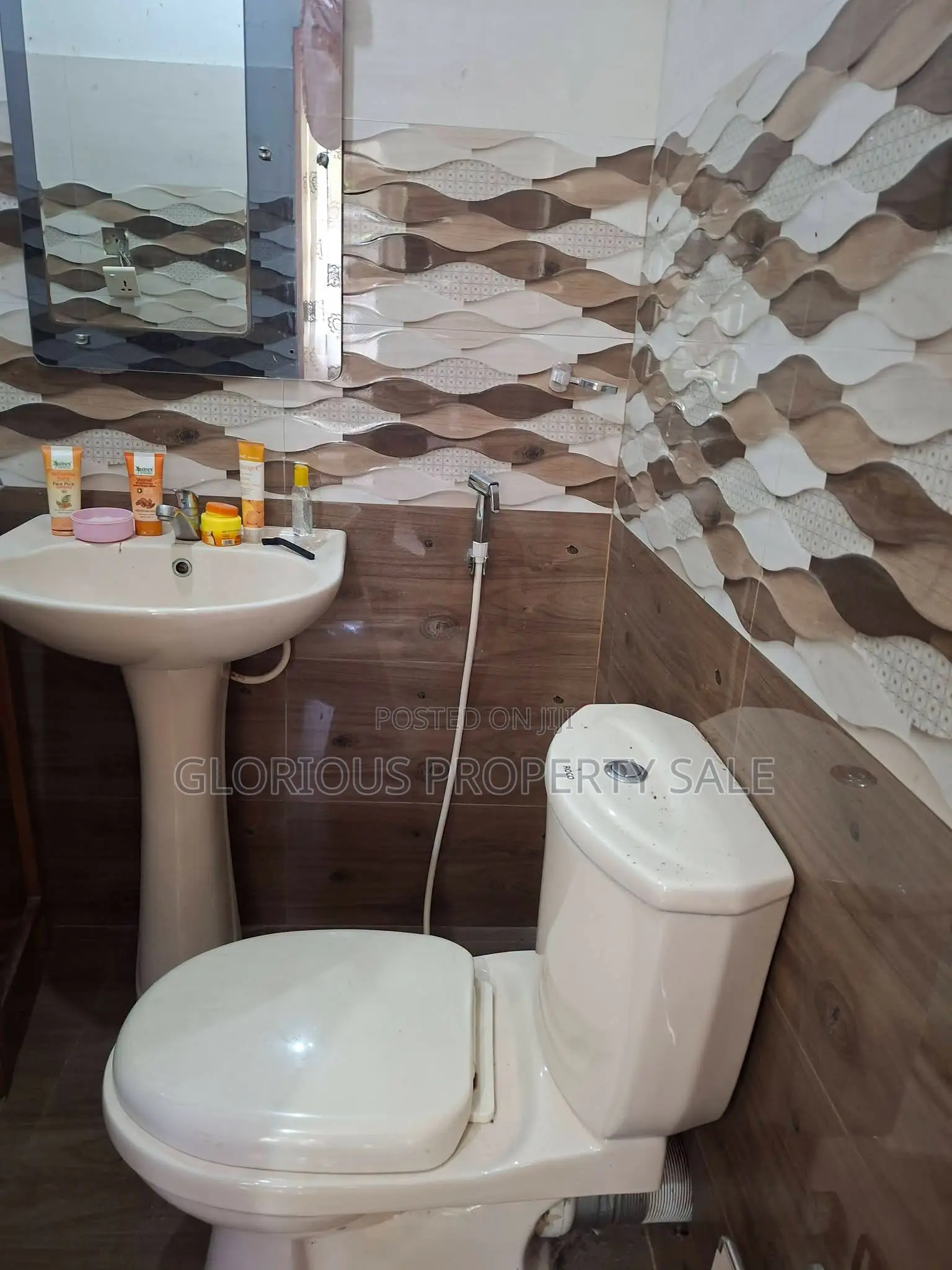 3bdrm House in 2 Kanuwa, Mahara for sale