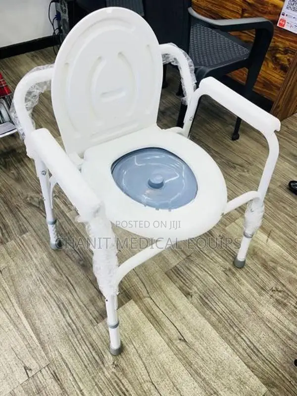 Commode Chair