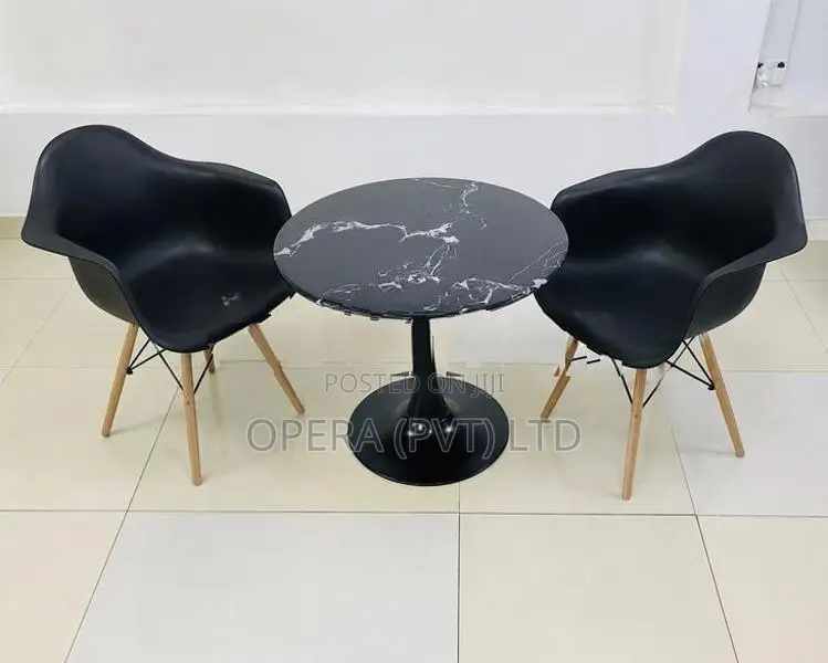 Black Marble Round Table