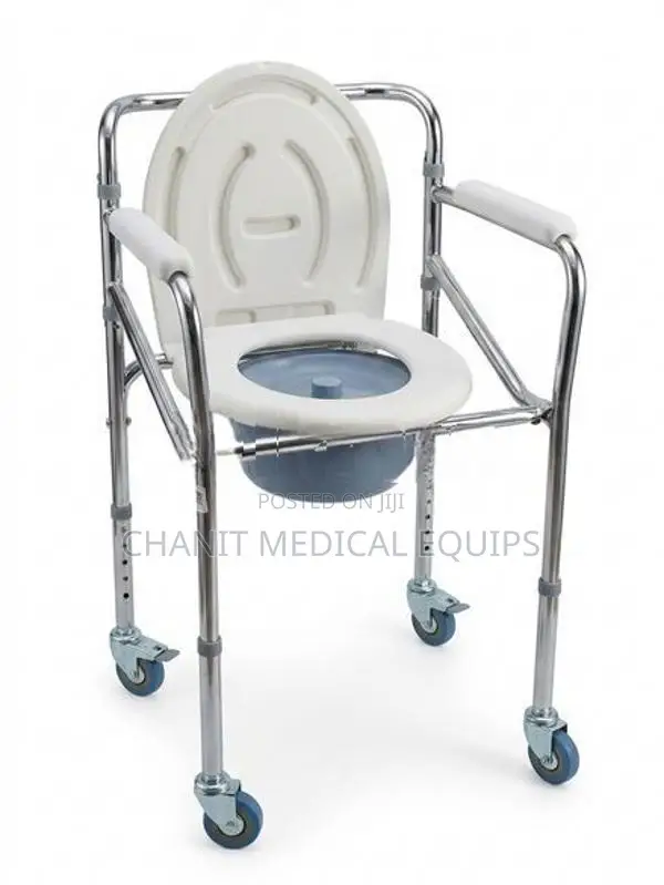 Commode chair with wheel