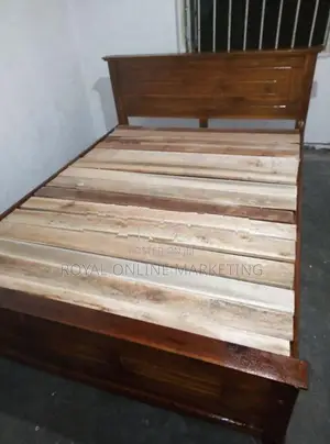 6 by teak box bed (72-72) (B-18)