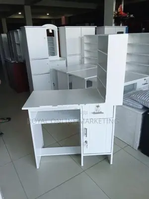 nail table (Q-20)