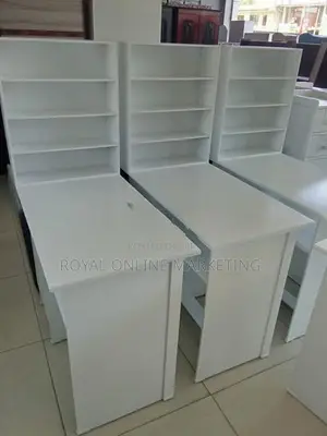 nails making table (Q-25)