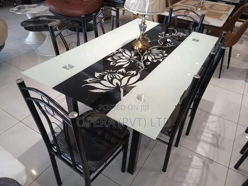 Dining Table with 6 chairs