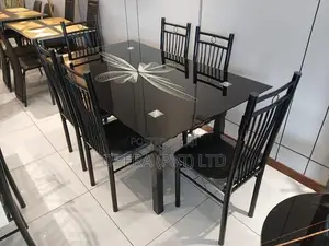 Dining Table with 6 chairs
