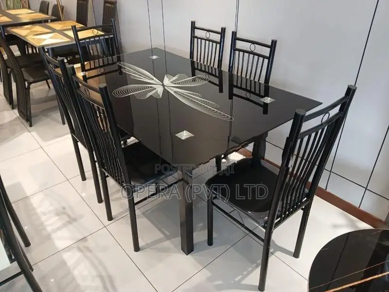 Dining Table with 6 chairs