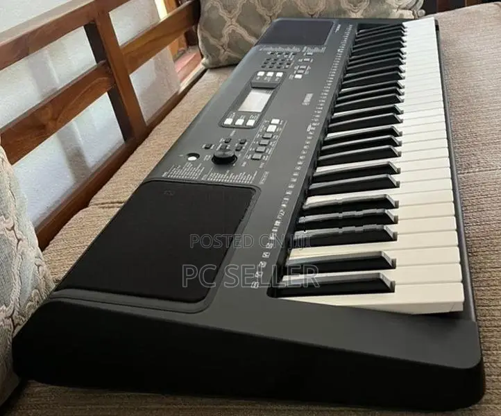Yamaha E363 Keyboard