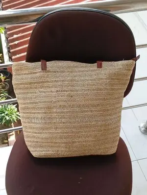 Ladies Fashion Hand Bag
