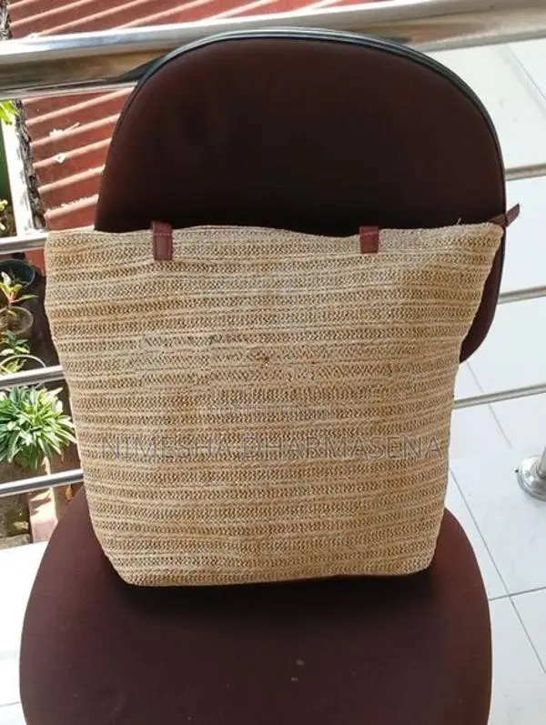 Ladies Fashion Hand Bag