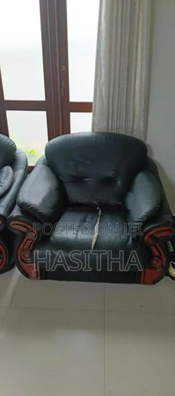 Damro Sofa Set