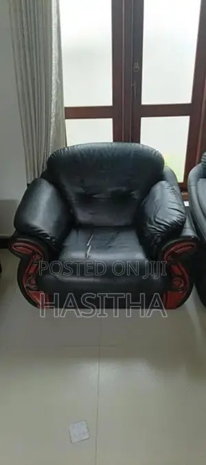 Damro Sofa Set
