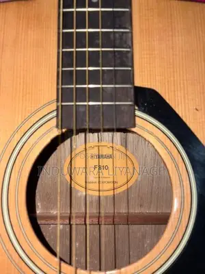 Yamaha F310 Guitar - ( Barely Used )