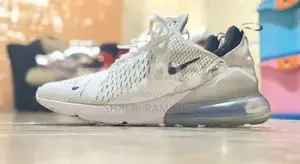 Nike Air Max 270