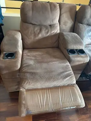 Damro 4 Seater Manual Reclining Sofa Set With Cupholders
