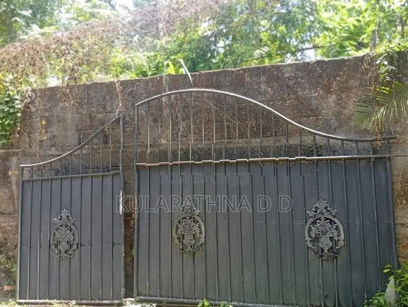 Sliding Gate