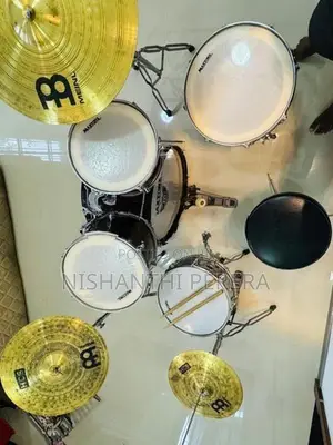 Maxtone 5 Piece Drum Set