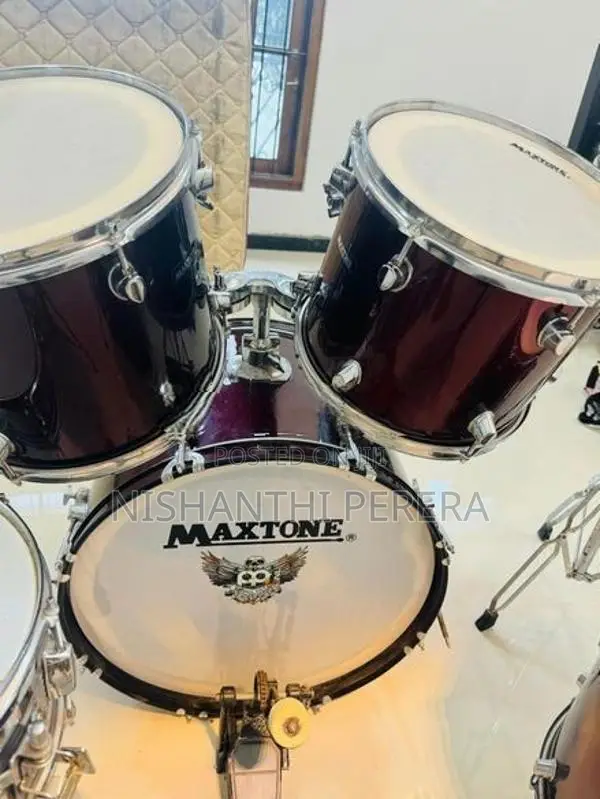 Maxtone 5 Piece Drum Set