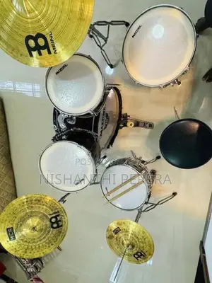 Maxtone 5 Piece Drum Set