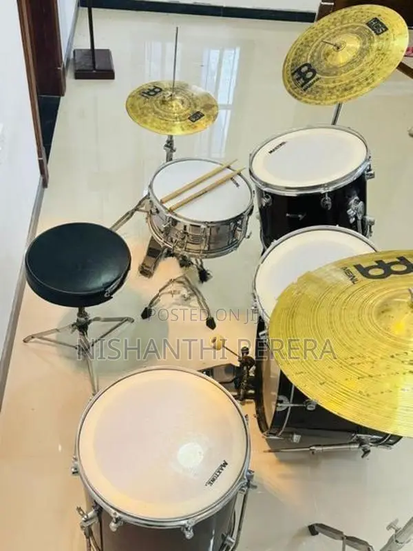 Maxtone 5 Piece Drum Set