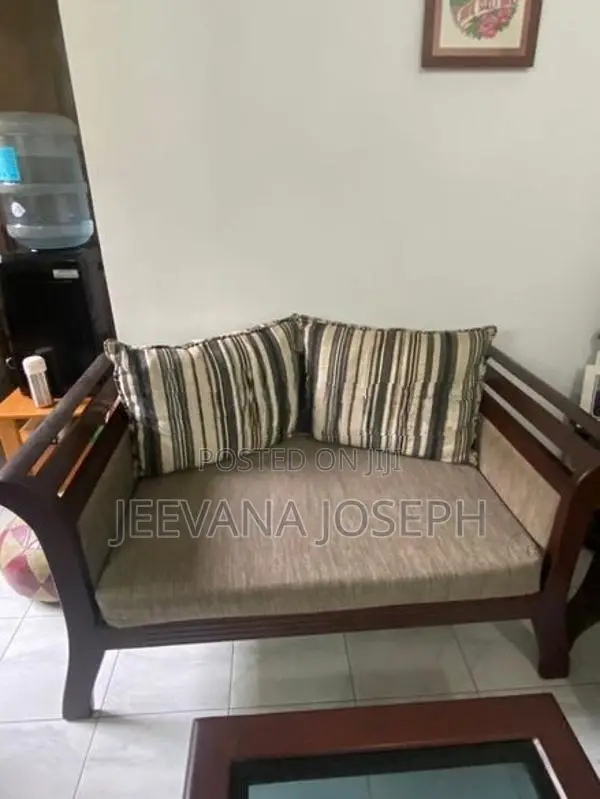 Arpico Sofa Set