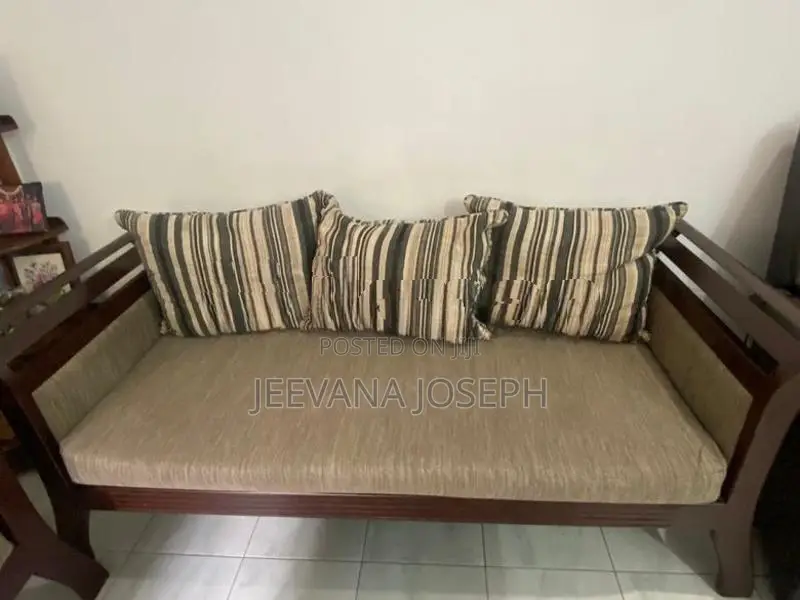 Arpico Sofa Set