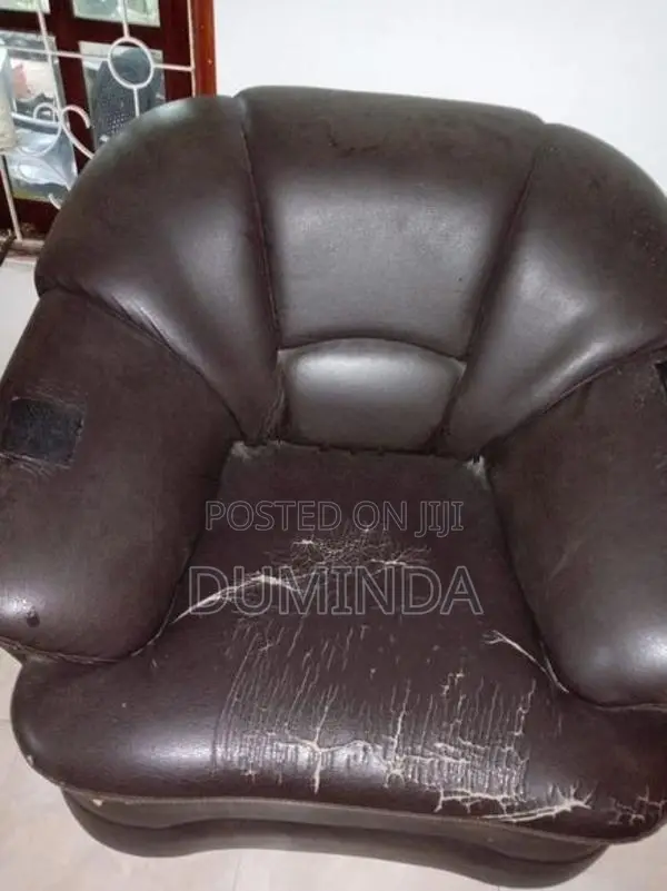 Damro Sofa Set
