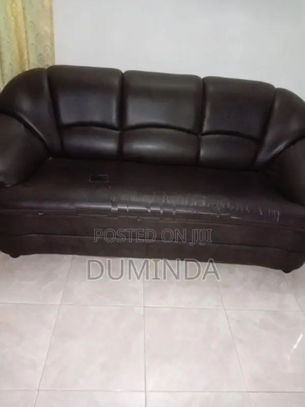 Damro Sofa Set