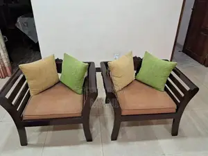 e_h_cooray Sofa With Coffee Table