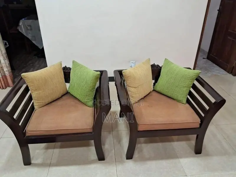 e_h_cooray Sofa With Coffee Table