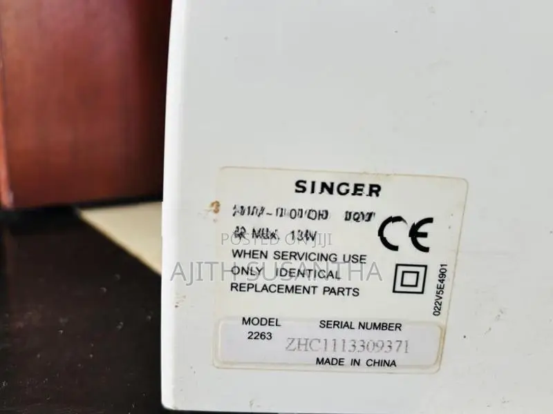Singer Sewing Machine 2263