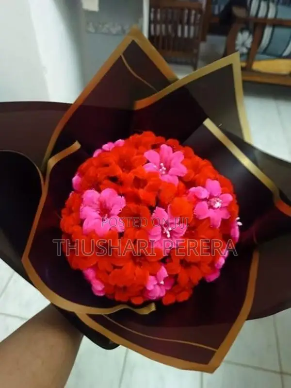 Gift Items/ Flower Bouquets