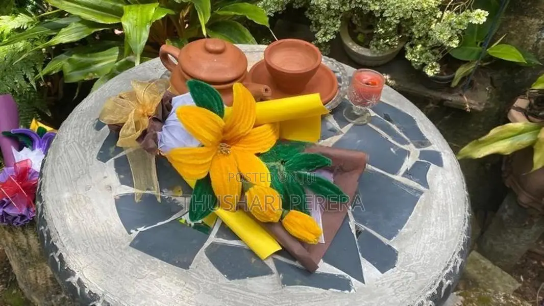 Gift Items/Flower Decor