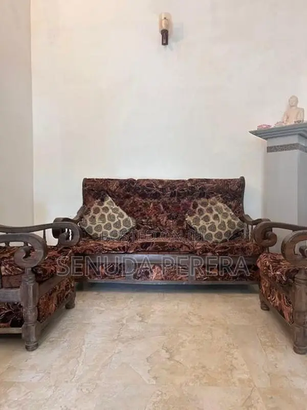 Classic 3-Piece Wooden Sofa Set – Cushions Included