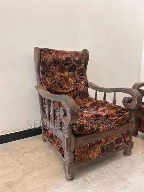 Classic 3-Piece Wooden Sofa Set – Cushions Included