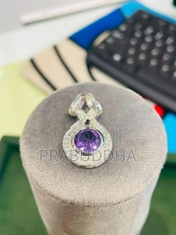 Ladies Pendant