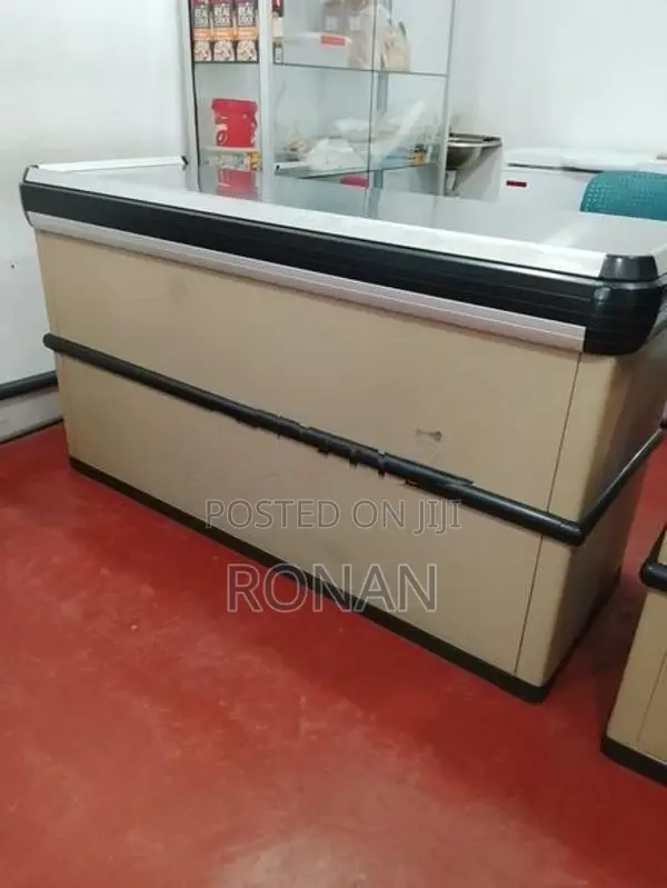 Cashier Table