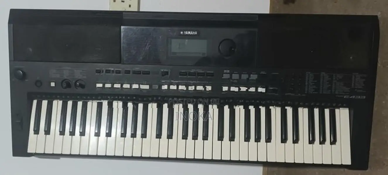 Yamaha PSR E433 Keyboard