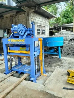 Diamond 440 Cement Block Machine
