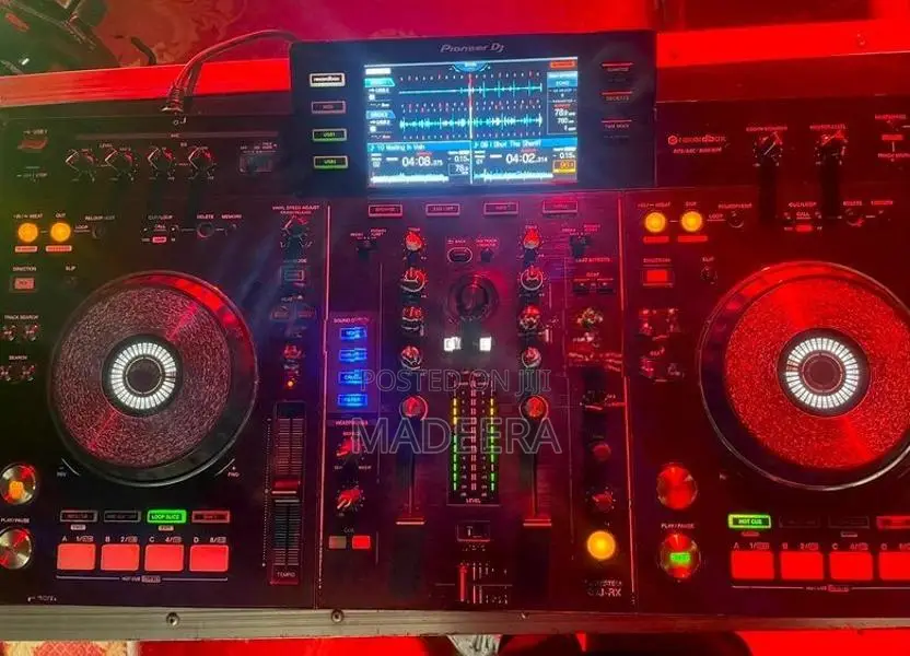 Pioneer XDJ RX DJ