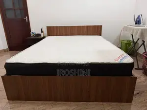 Singer Queen Size Bed With Mattress (8” Spring)