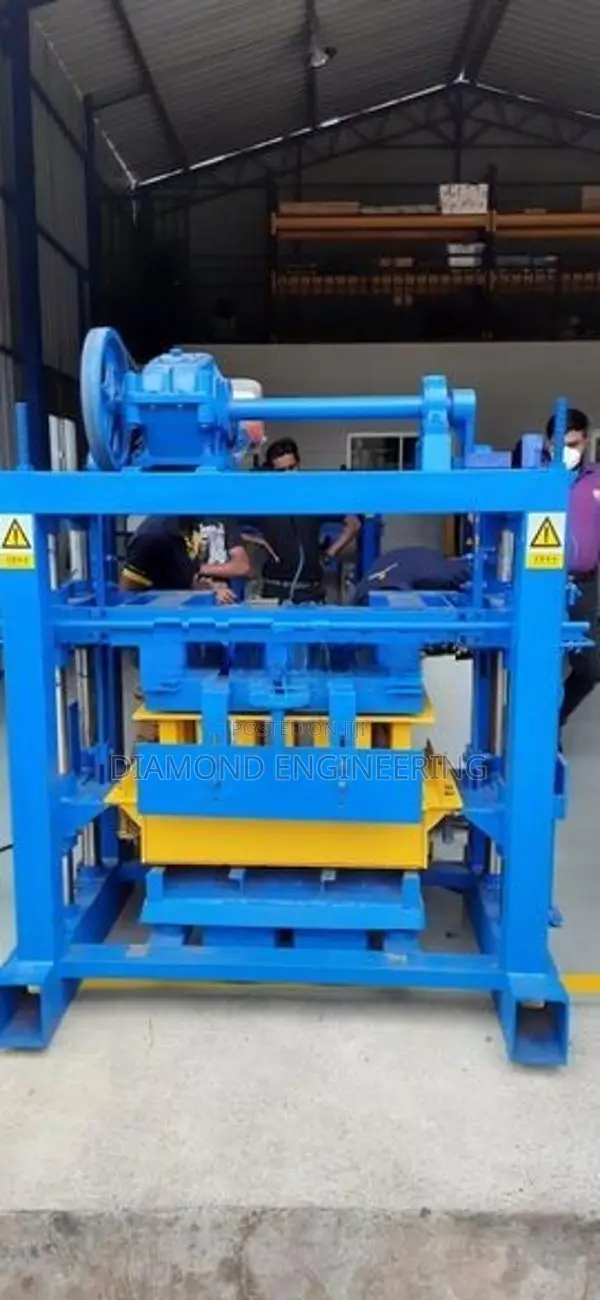 Diamond 40-40Z Cement Block Machine