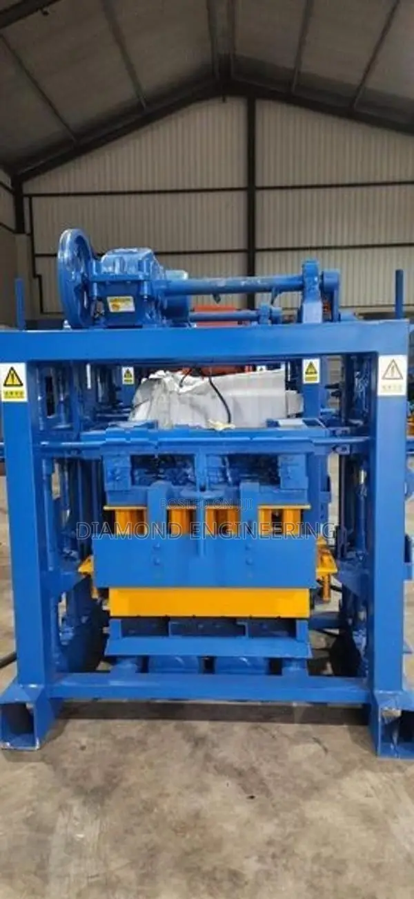 Diamond 40-40Z Cement Block Machine