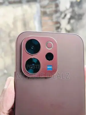 Vivo V70 8GB 256GB (Used)