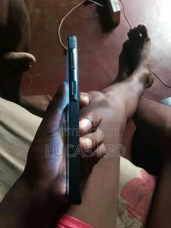 Samsung Galaxy A06 (Used)
