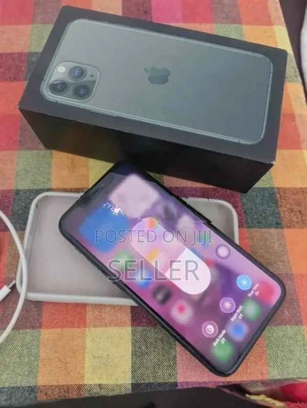 Apple iPhone 11 Pro 64GB (Used)